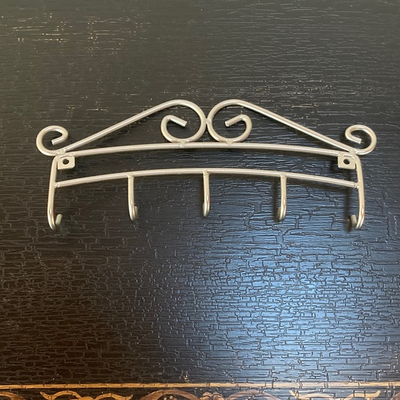 Elegant Silver Wall Hook Rack - Picture 5 of 5